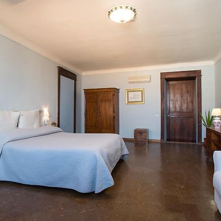 Residenze Al Castello Apartments Cagliari Bagian luar foto