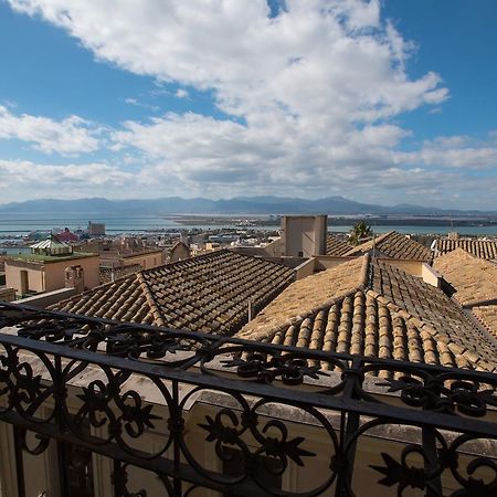 Residenze Al Castello Apartments Cagliari Bagian luar foto