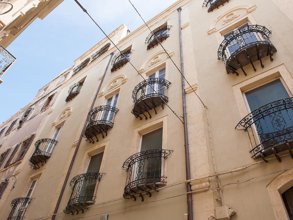 Residenze Al Castello Apartments Cagliari Bagian luar foto