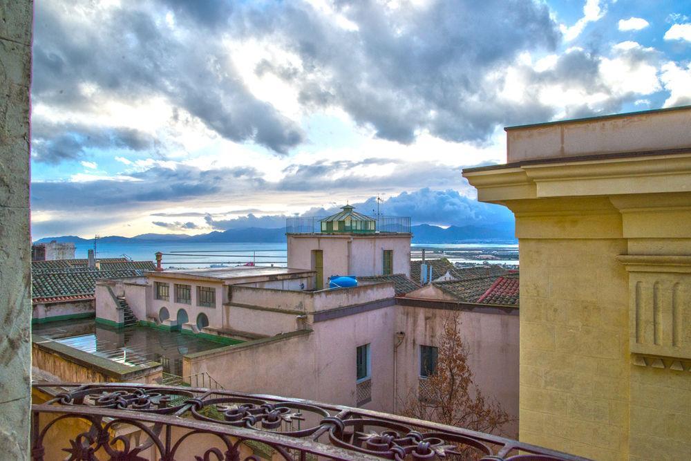 Residenze Al Castello Apartments Cagliari Bagian luar foto