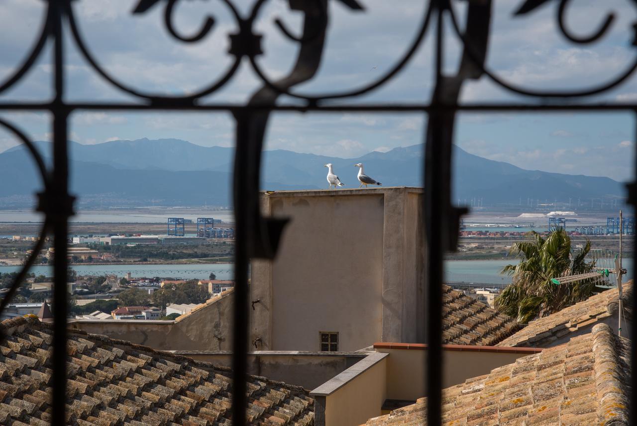 Residenze Al Castello Apartments Cagliari Bagian luar foto