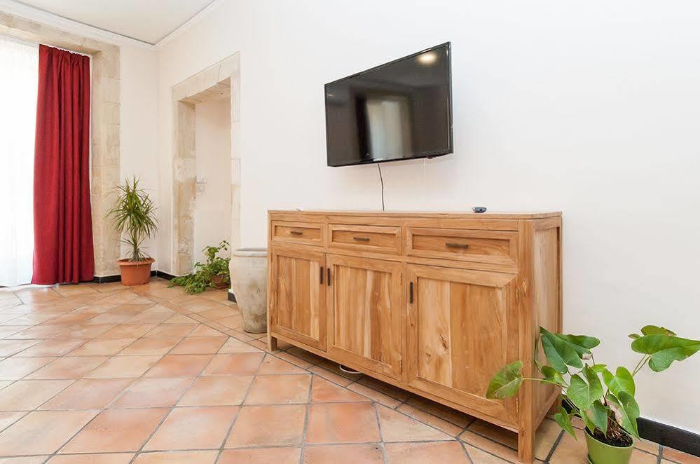 Residenze Al Castello Apartments Cagliari Bagian luar foto